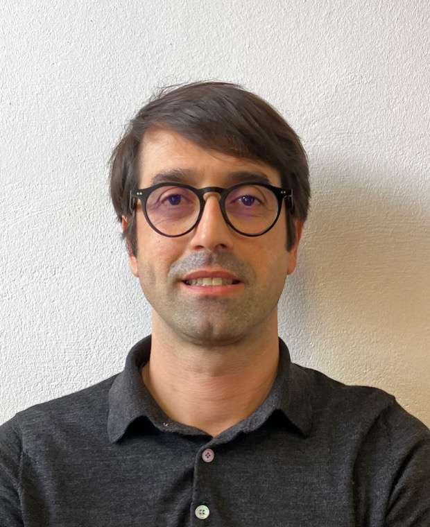 Nelson Frazão wins Best Poster Award for phage therapy research at international symposium