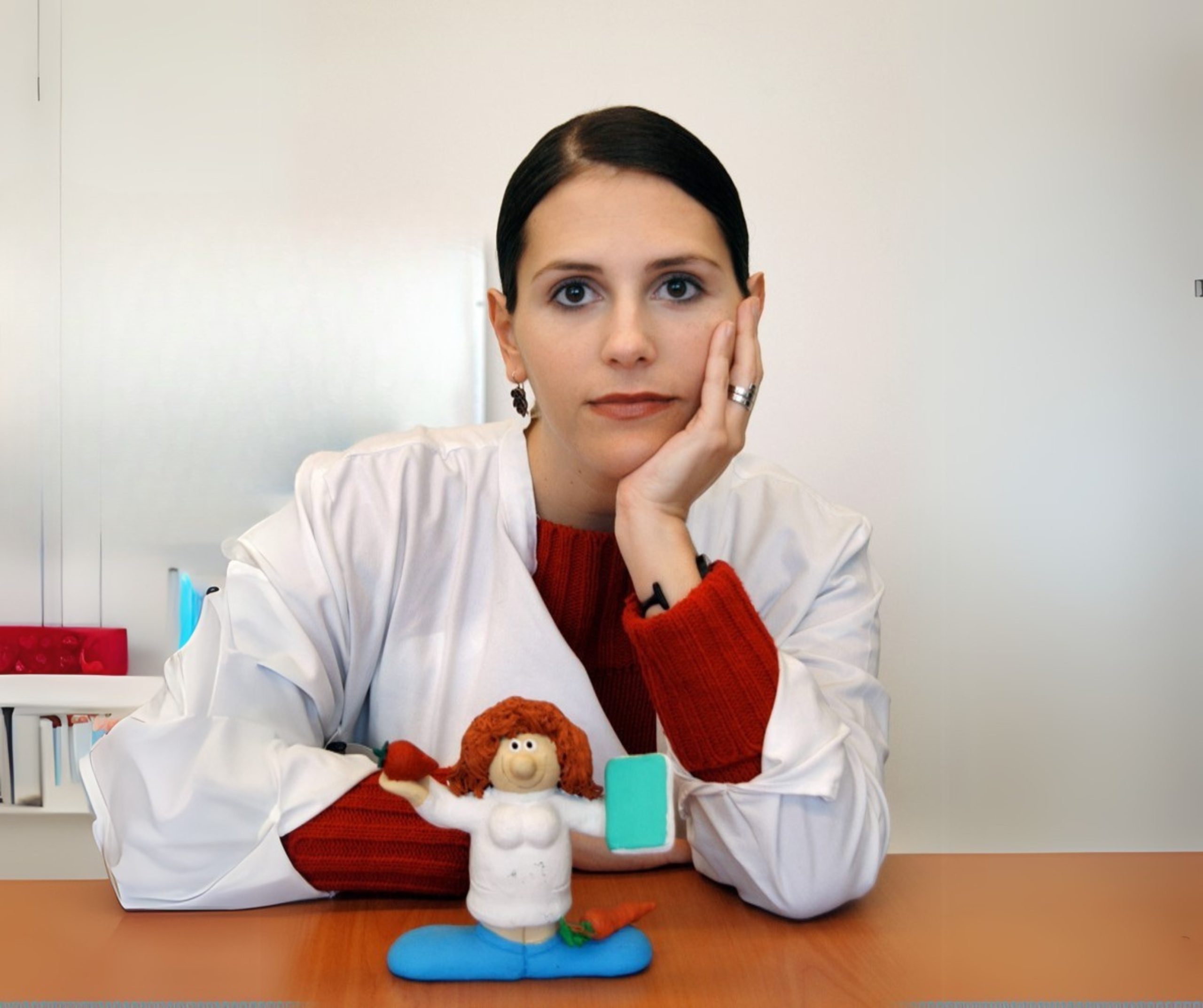 Paula Ravasco featured in Women in Science book by Ciência Viva